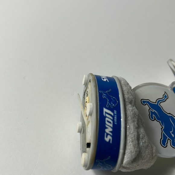 Detroit Lions LED Lit Ornament - Picture 6 of 10